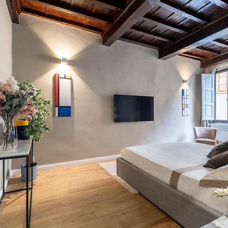 Santa Croce Luxury Suite - Dolcevita Holiday Флоренция Екстериор снимка