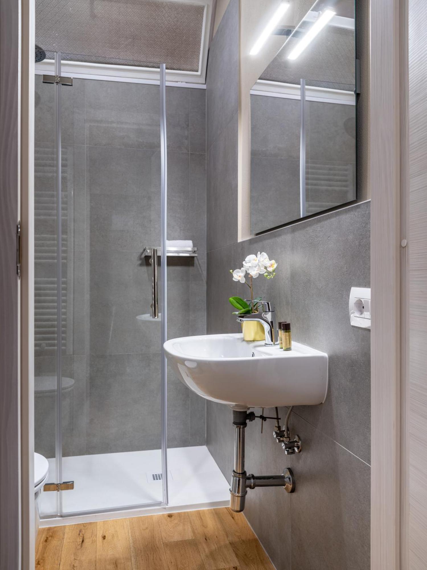 Santa Croce Luxury Suite - Dolcevita Holiday Флоренция Екстериор снимка